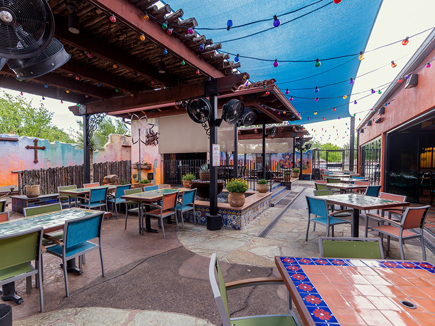Outdoor Patio Dining